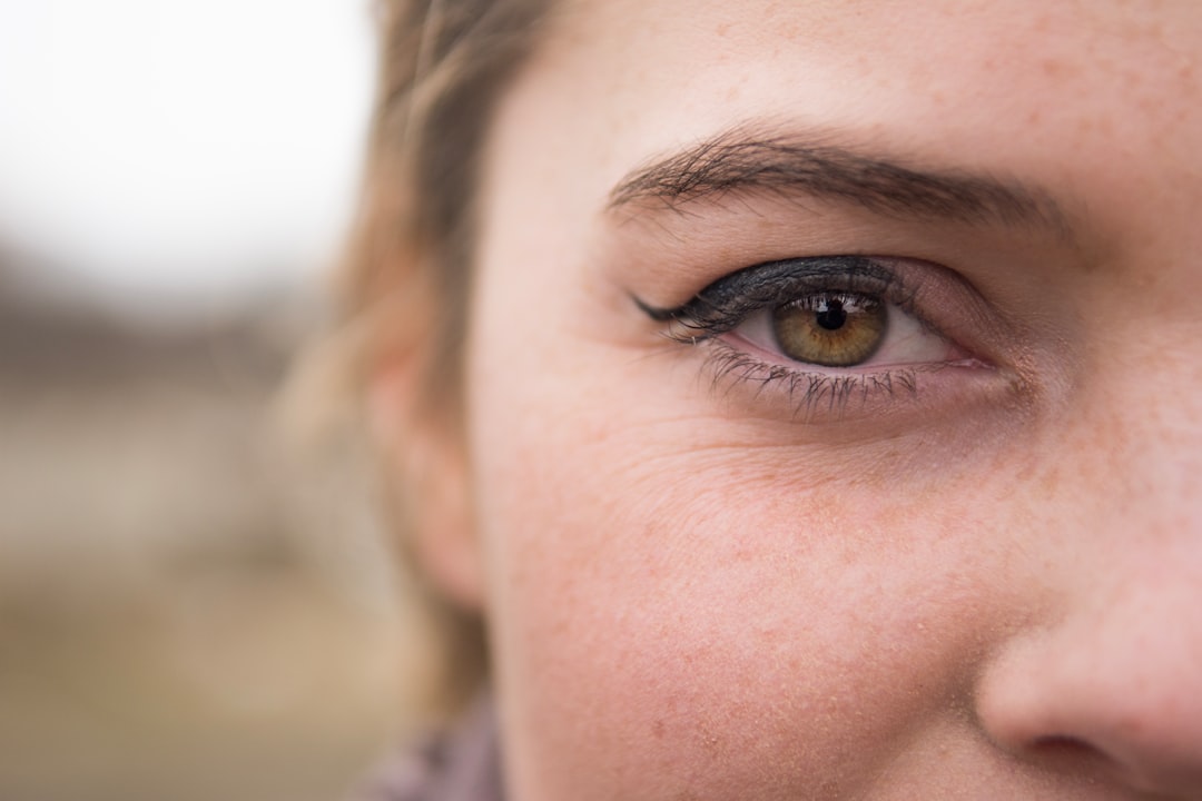 Her Sabah Kusursuz Bakışlar: Kalıcı Eyeliner ile Tanışın